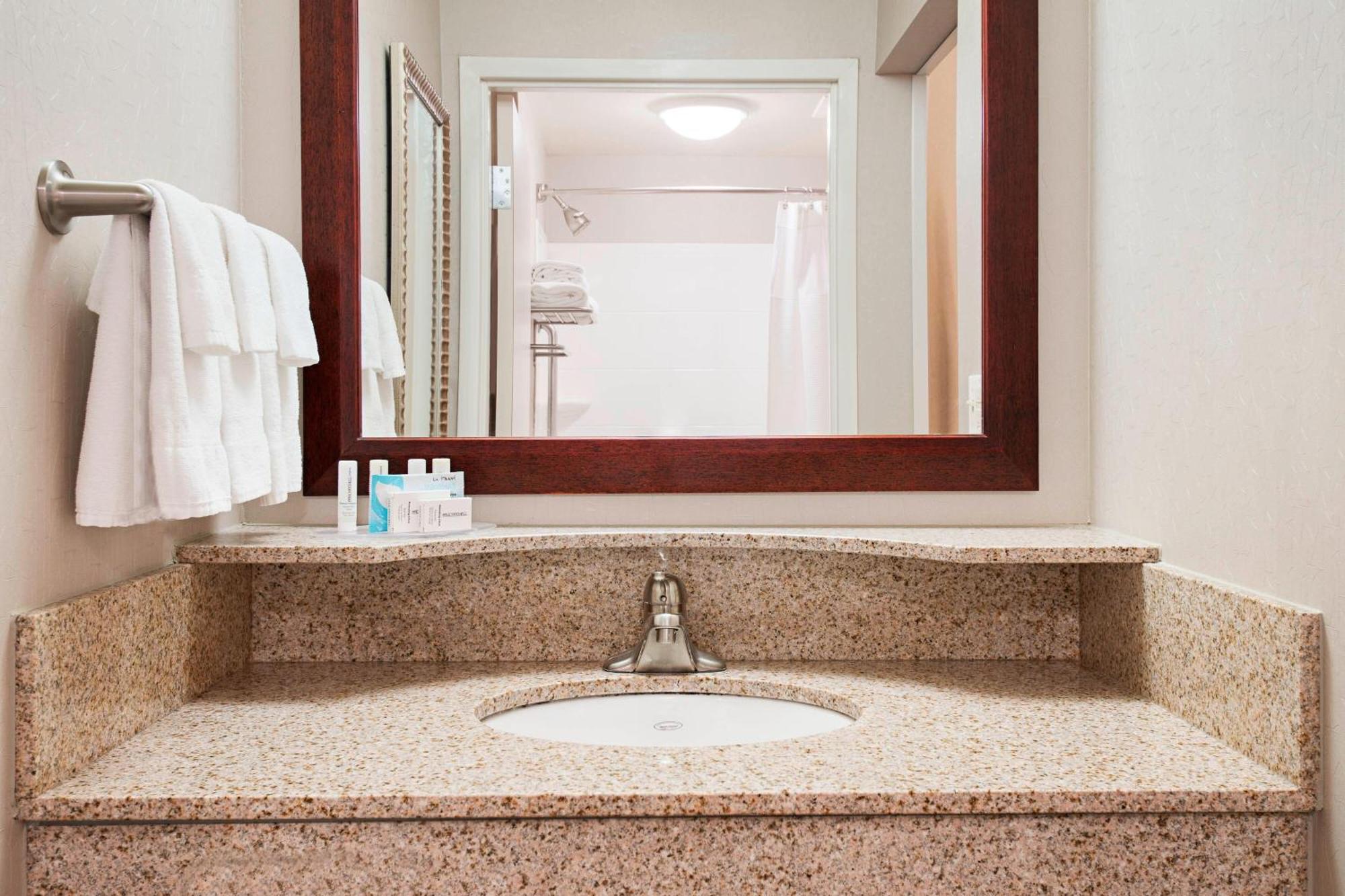 Springhill Suites By Marriott Wheeling Triadelphia Area Eksteriør bilde